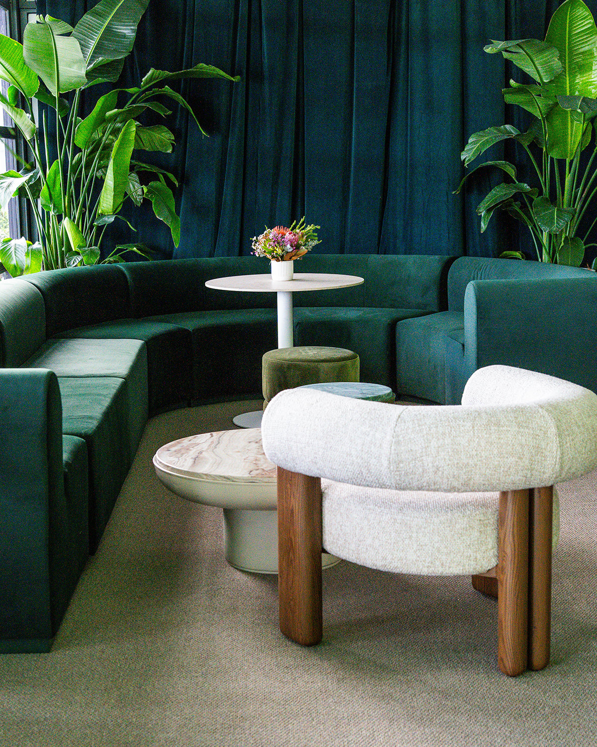 Flo Lounge Chair