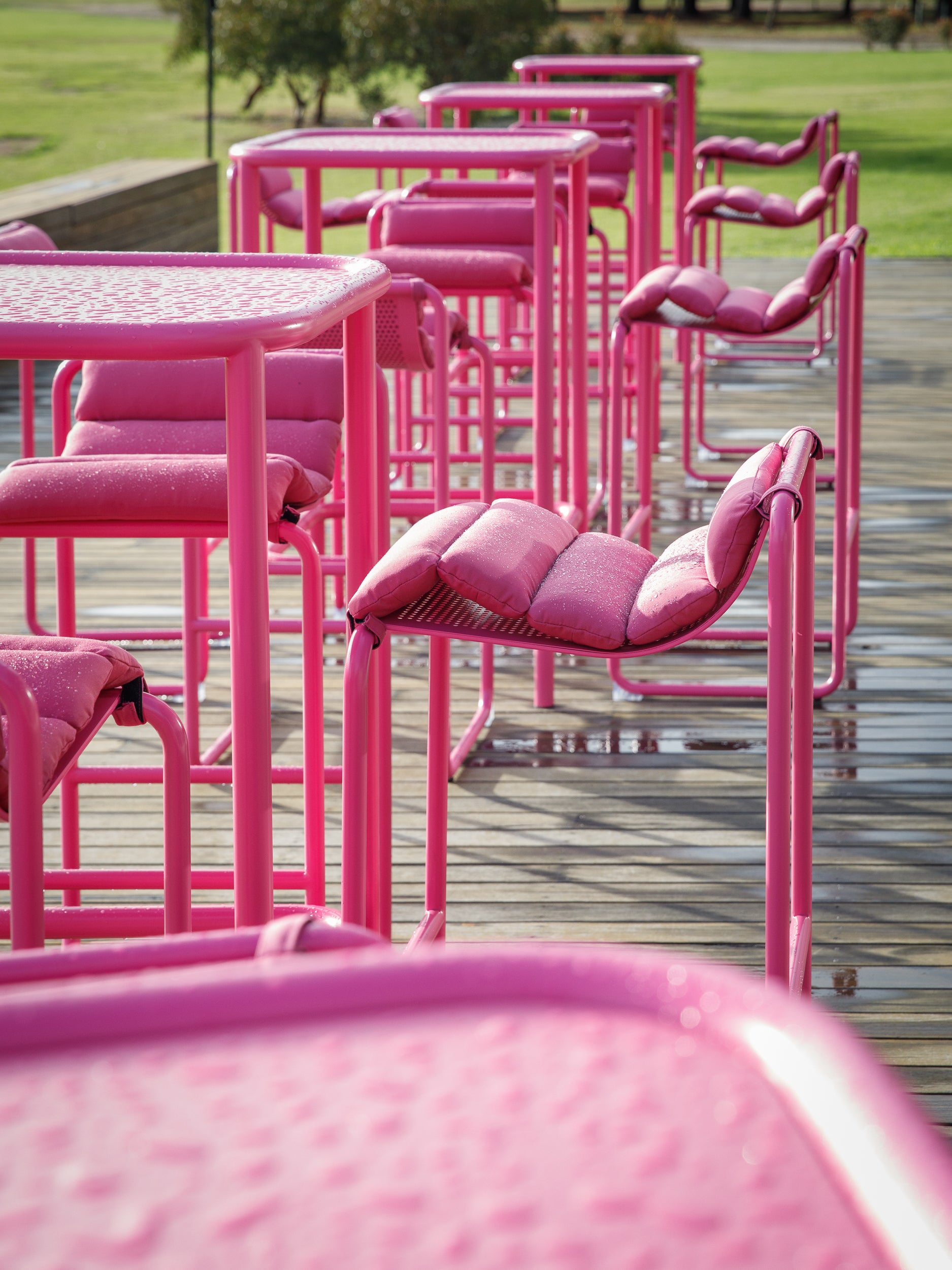 Isla Bar Stool