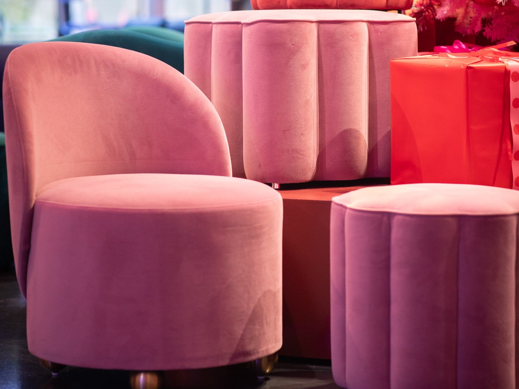 Rosetta ottoman with Oscar tub chair