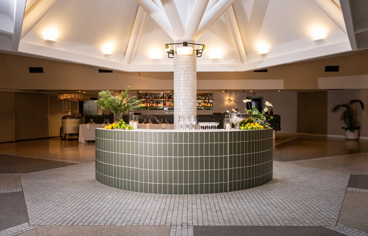 Bar & Food Stations
