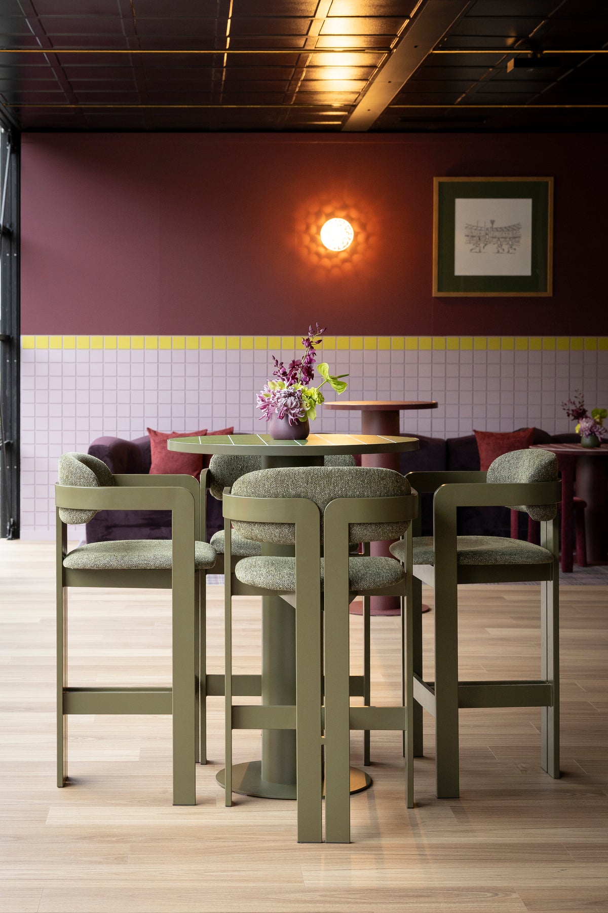 Lucia Stool