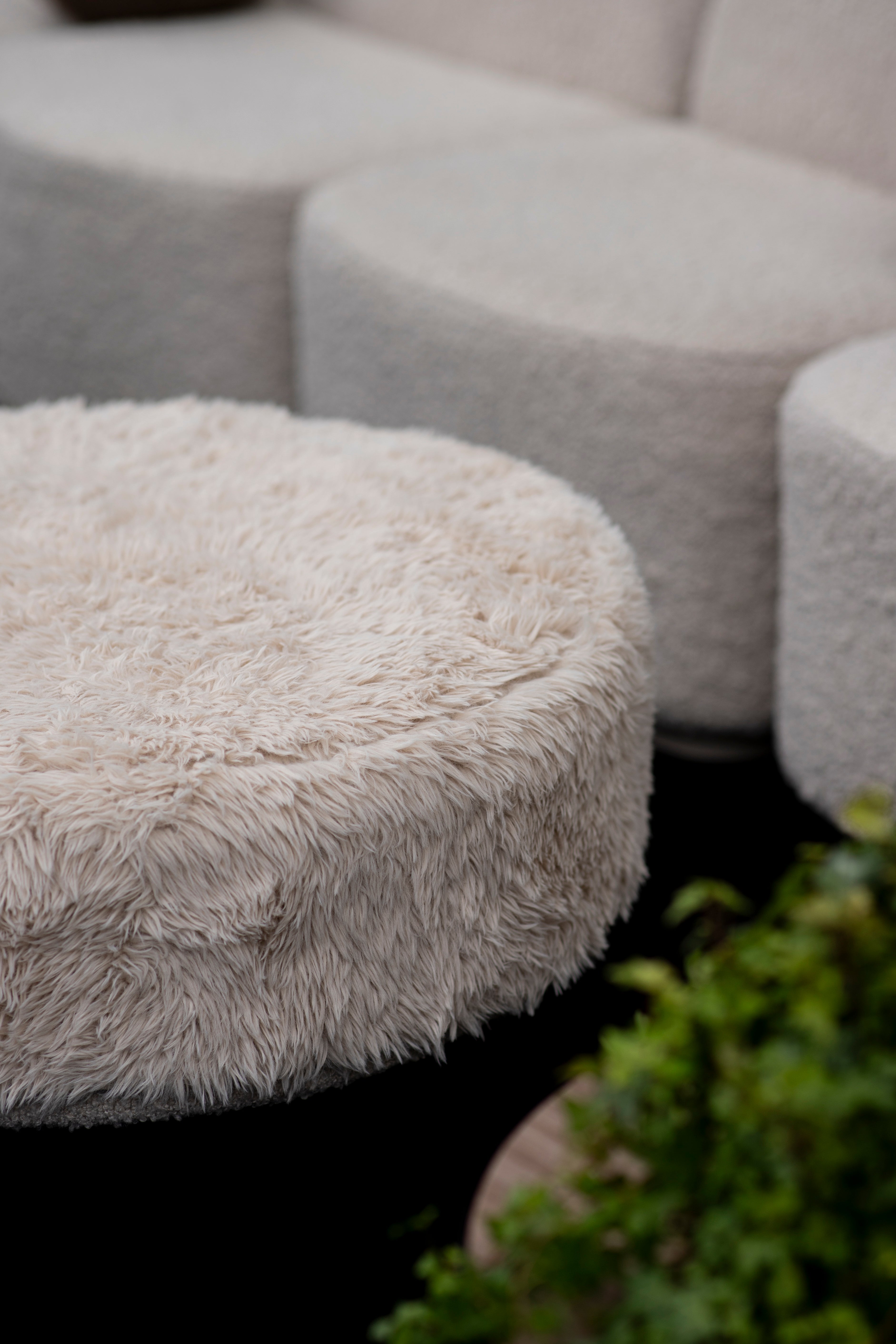 Zeon Ottoman